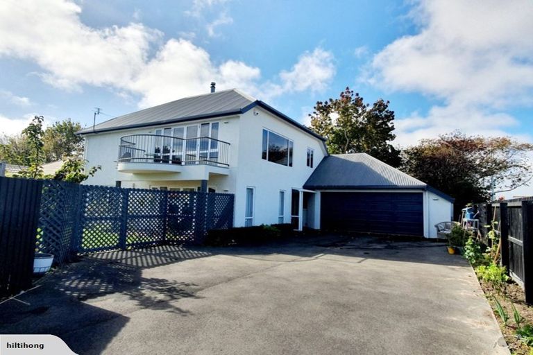 Photo of property in 2/40 Grimseys Road, Redwood, Christchurch, 8051
