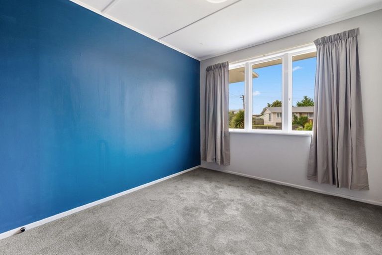 Photo of property in 6 Kahu Street, Utuhina, Rotorua, 3015