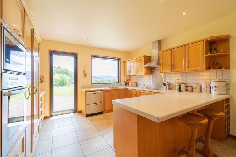 Photo of property in 31 Patience Bay Drive, Te Anau, 9679
