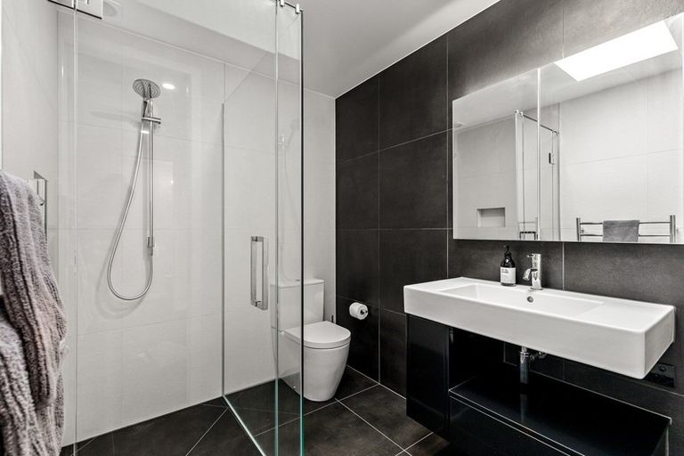 Photo of property in 8 Laly Haddon Place, Matakana, Warkworth, 0985