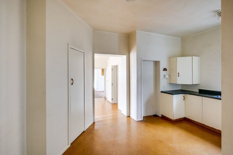 Photo of property in 32 Havelock Road, Hospital Hill, Napier, 4110