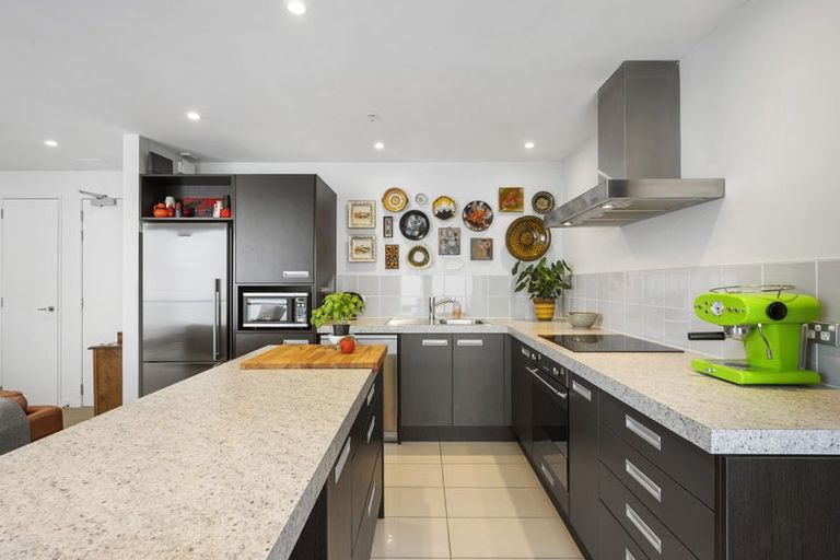 Photo of property in Republic2, 7m/10 Lorne Street, Te Aro, Wellington, 6011