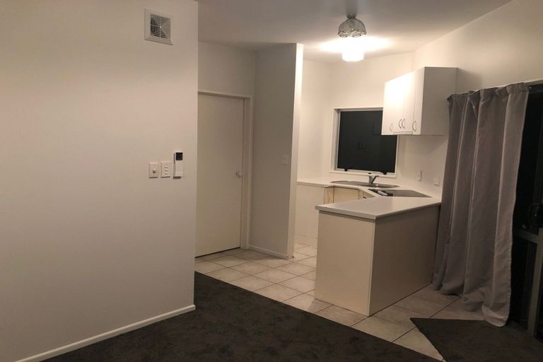 Photo of property in 53 Sikkim Crescent, Clover Park, Auckland, 2019