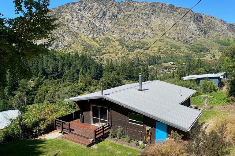Photo of property in 26 Mcchesney Road, Arthurs Point, Queenstown, 9371