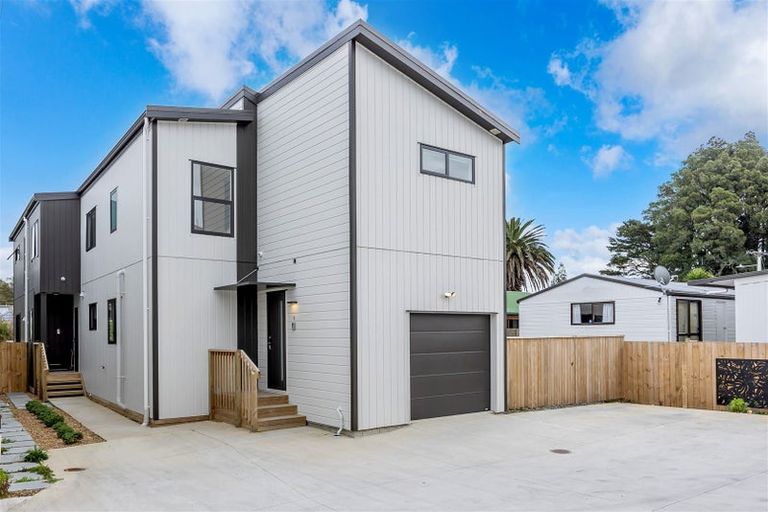 Photo of property in 40e Evelyn Place, Hillcrest, Auckland, 0627