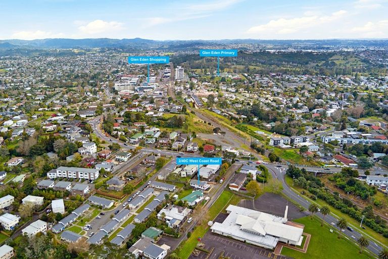 Photo of property in 1/40c West Coast Road, Glen Eden, Auckland, 0602