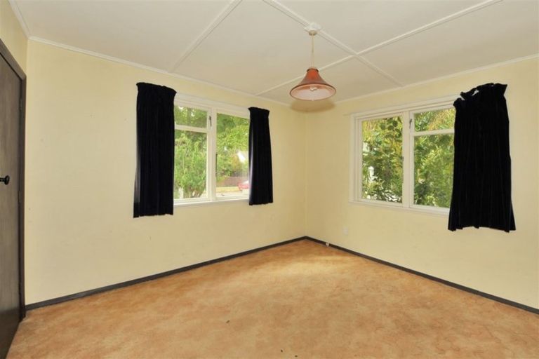 Photo of property in 27 Hooker Avenue, Bryndwr, Christchurch, 8053