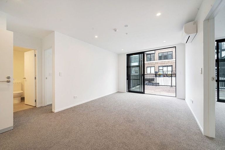 Photo of property in 106/5 Rauemi Way, Te Atatu South, Auckland, 0610