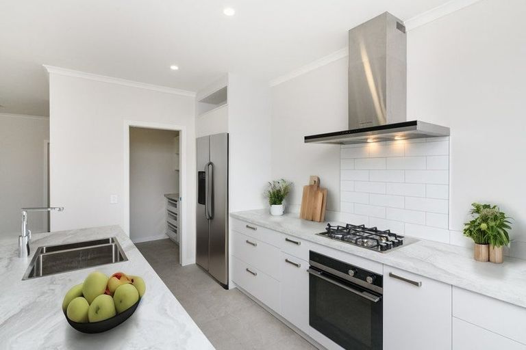 Photo of property in 61 Atlantic Drive, Fitzherbert, Palmerston North, 4410