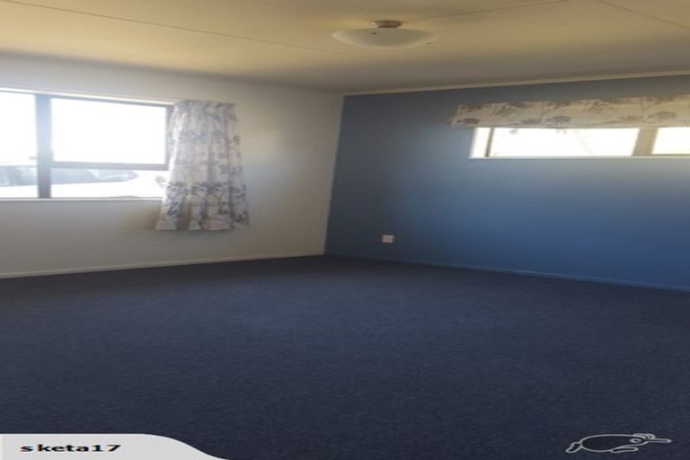 Photo of property in 8 Bobstay Lane, Whitby, Porirua, 5024