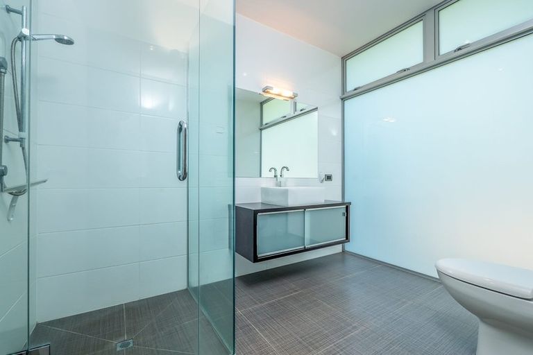 Photo of property in 62 Dyers Pass Road, Cashmere, Christchurch, 8022