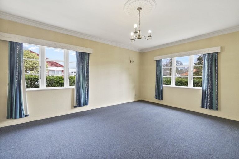 Photo of property in 43 Jellicoe Drive, Hamilton East, Hamilton, 3216