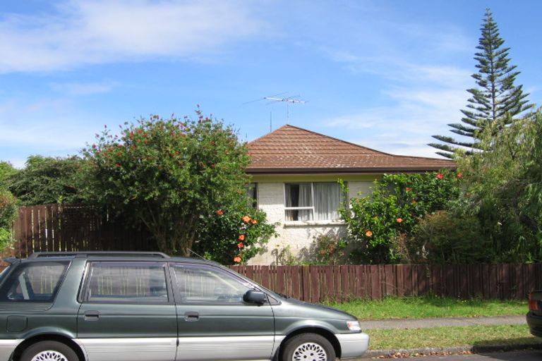 Photo of property in 1/5 Hedge Row, Sunnyhills, Auckland, 2010