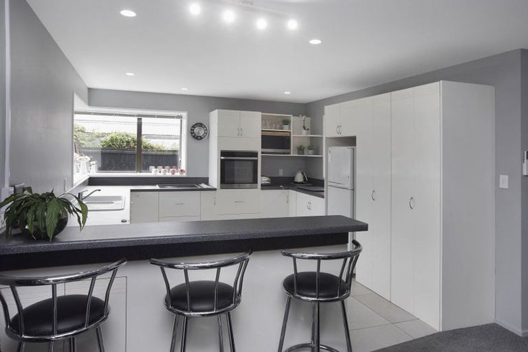 Photo of property in 1/537 Cranford Street, Redwood, Christchurch, 8051