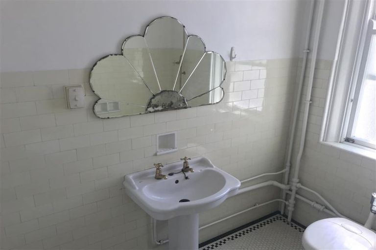 Photo of property in Blythswood Flats, 28/3 Aro Street, Aro Valley, Wellington, 6021