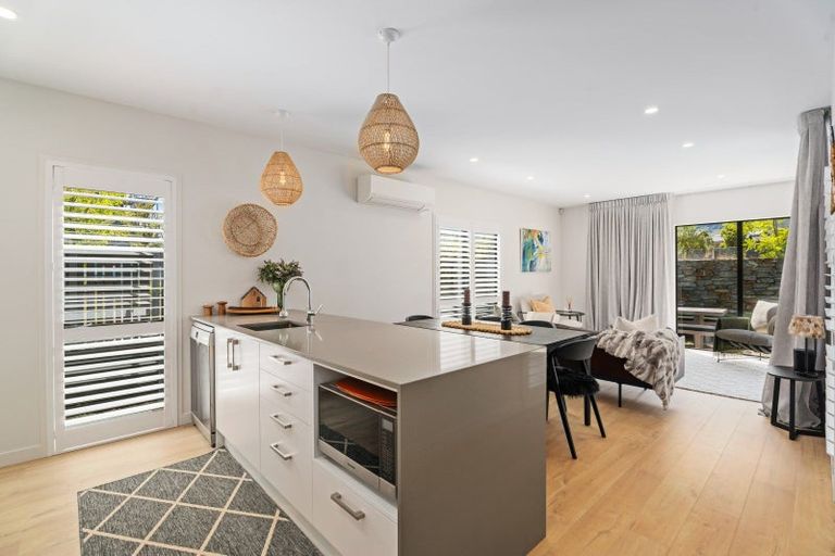 Photo of property in 1 Mulholland Drive, Jacks Point, 9371