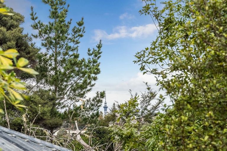 Photo of property in 1/57 James Evans Drive, Northcote, Auckland, 0627