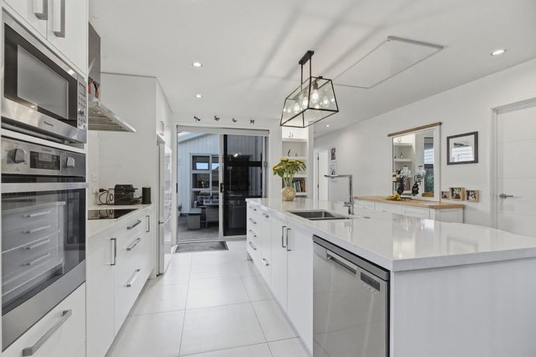 Photo of property in 9 Pimelea Street, Papamoa Beach, Papamoa, 3118