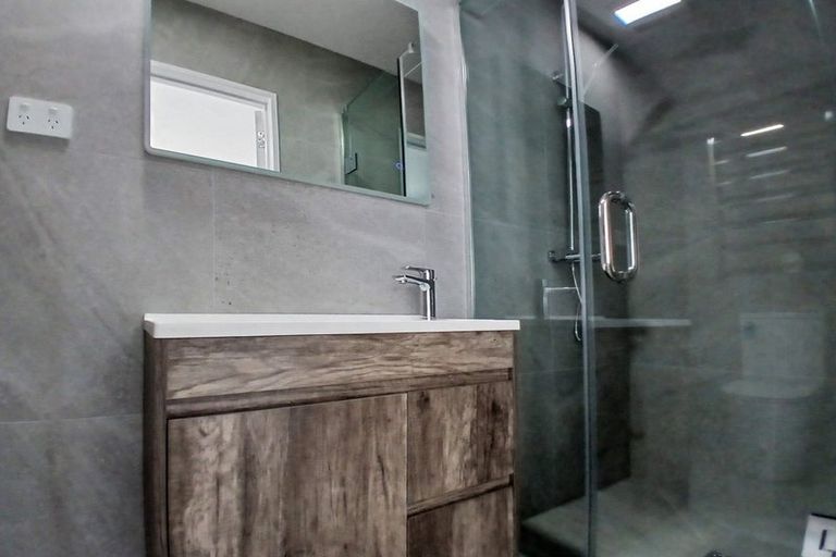 Photo of property in 9b Sari Place, Massey, Auckland, 0614