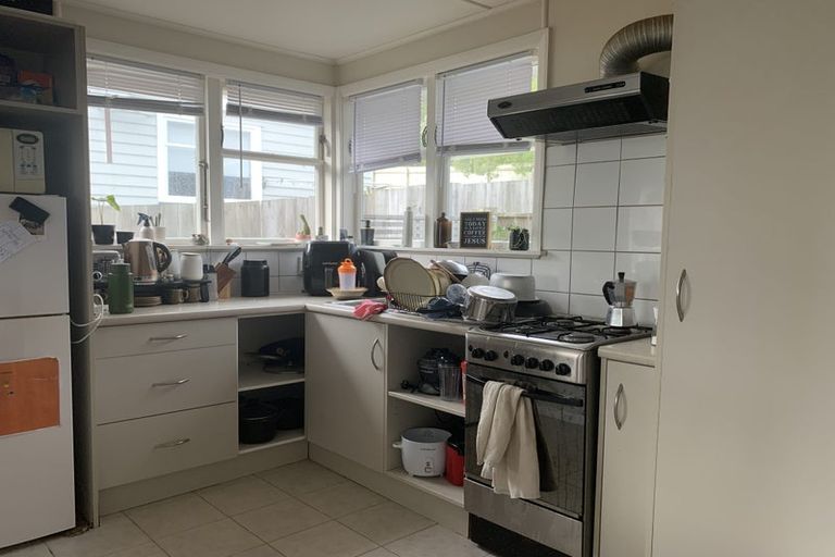 Photo of property in 39 Tukanae Street, Strathmore Park, Wellington, 6022