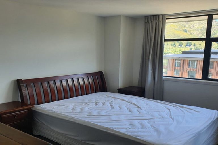 Photo of property in Wyndham Gardens Apartments, 410/30 Red Oaks Drive, Frankton, Queenstown, 9300