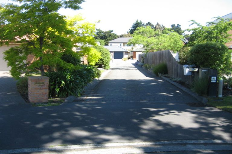 Photo of property in 11 Oakmont Green, Shirley, Christchurch, 8061