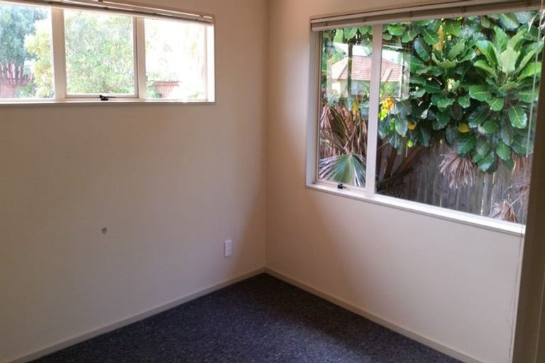 Photo of property in 3 Saybrook Place, Mangere, Auckland, 2022