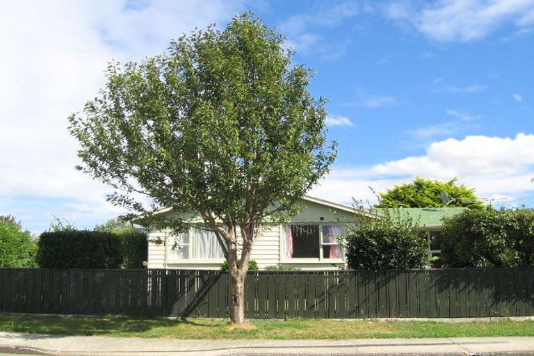 Photo of property in 39 Oregon Drive, Maoribank, Upper Hutt, 5018