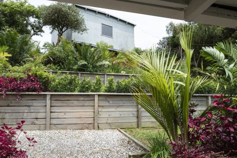 Photo of property in 43 Doves Bay Road, Kerikeri, 0294