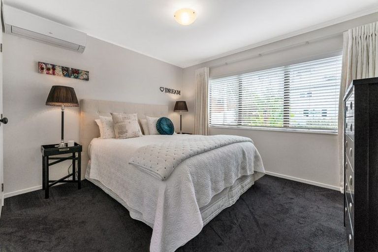 Photo of property in 2/2 Patons Road, Howick, Auckland, 2014