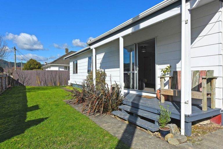Photo of property in 41 Tararua Street, Trentham, Upper Hutt, 5018