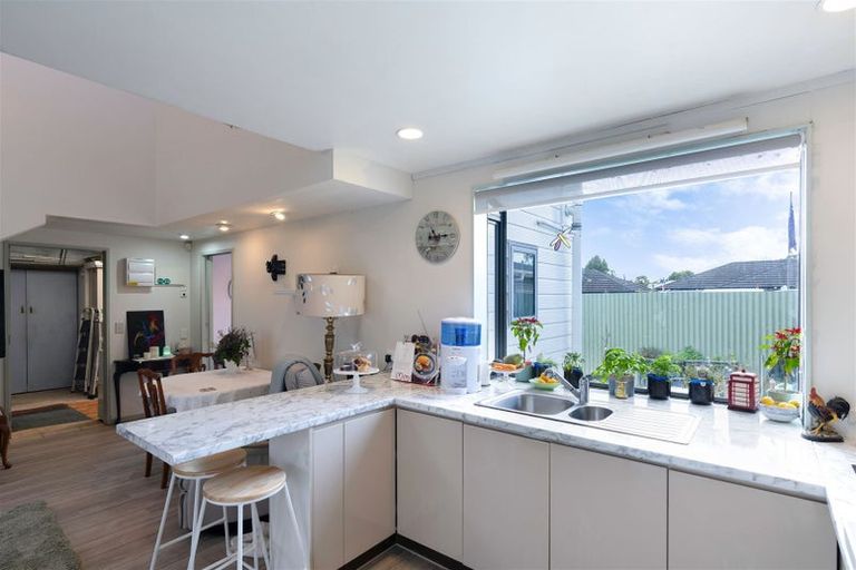 Photo of property in 162a Winchester Street, Levin, 5510