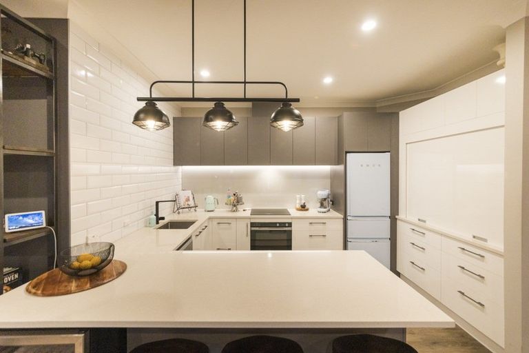 Photo of property in 28a Karina Terrace, Roslyn, Palmerston North, 4414