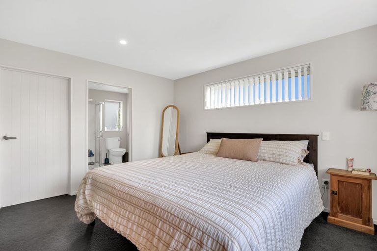 Photo of property in 1 Keeper Close, Woodend, 7610