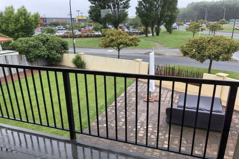 Photo of property in 20 Baltic Place, Northwood, Christchurch, 8051