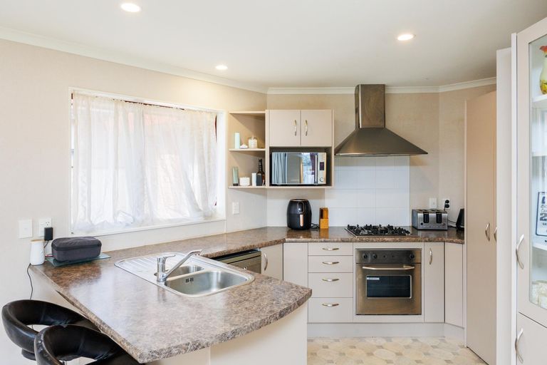 Photo of property in 49 Branigan Parade, Kelvin Grove, Palmerston North, 4414