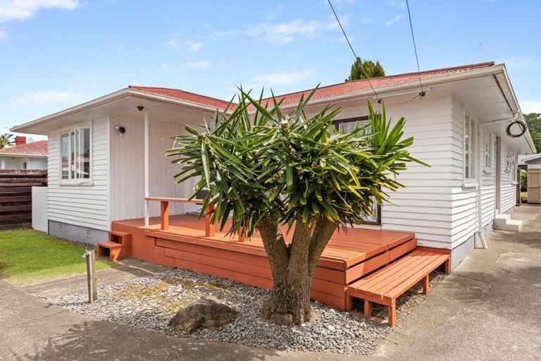 Photo of property in 27 Dunlop Road, Te Puke, 3119