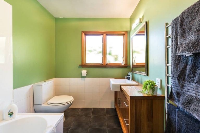 Photo of property in 33 Roker Street, Somerfield, Christchurch, 8024