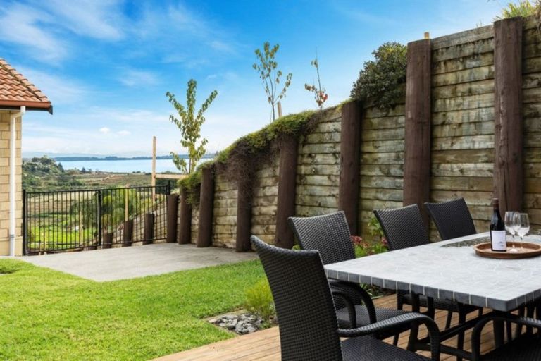 Photo of property in 10 Aquavue Way, Bellevue, Tauranga, 3110