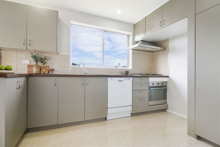 Photo of property in 32 Bayswater Crescent, Bromley, Christchurch, 8062