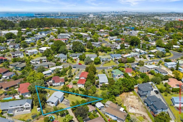 Photo of property in 37 Linwood Avenue, Forrest Hill, Auckland, 0620