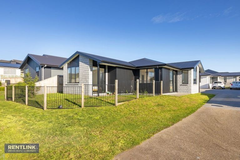 Photo of property in 25a Kiritiana Close, Pyes Pa, Tauranga, 3112