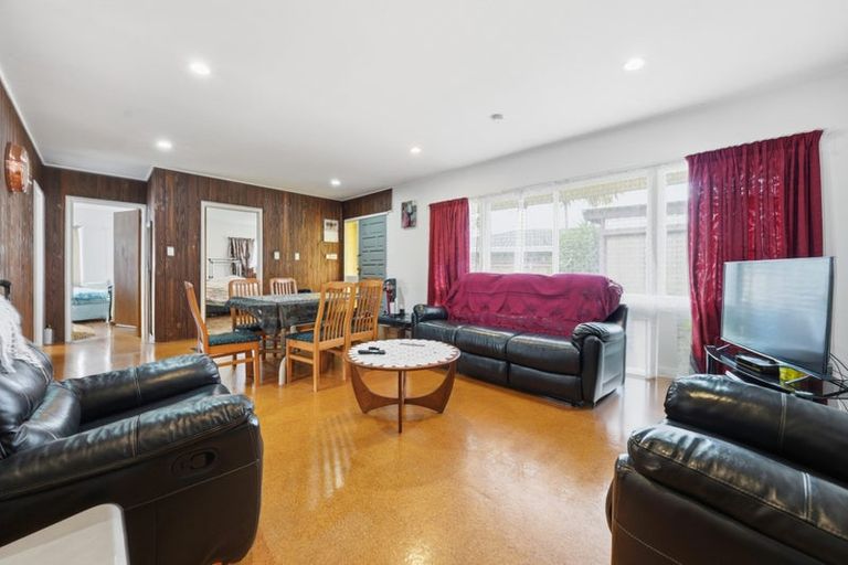 Photo of property in 14 Meadowcourt Drive, Manukau, Auckland, 2025