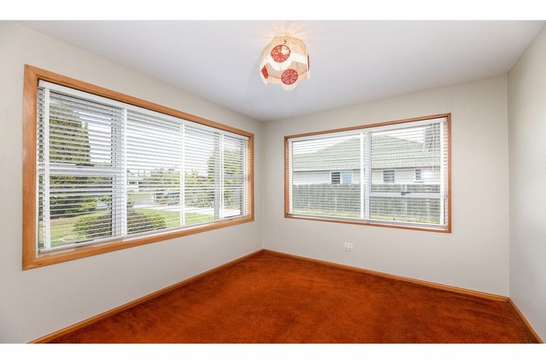 Photo of property in 19 Bourne Crescent, Papanui, Christchurch, 8053