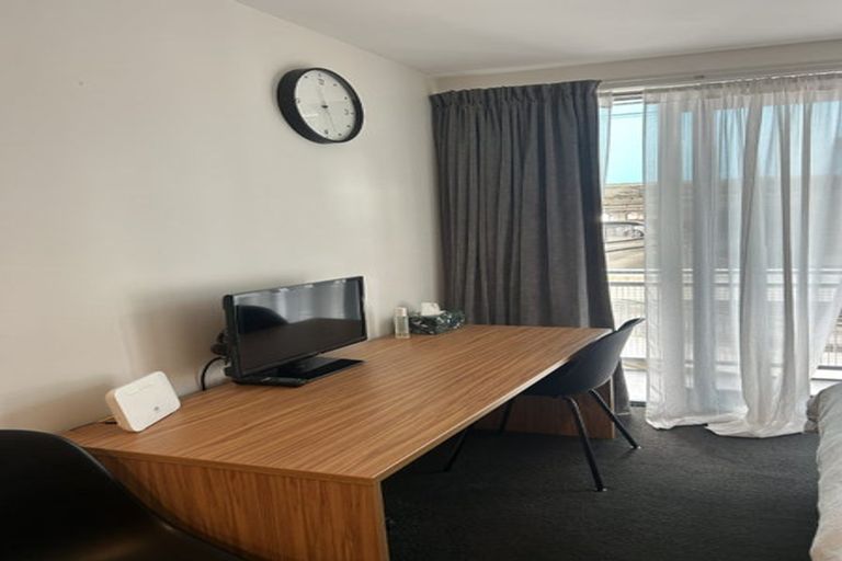 Photo of property in Dual Apartments, 108/142 Vivian Street, Te Aro, Wellington, 6011