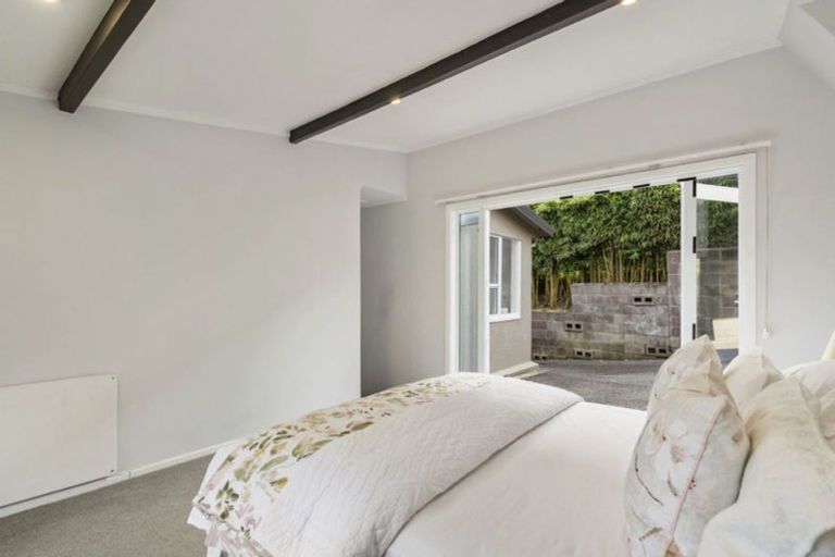 Photo of property in 2/80 Seaview Road, Castor Bay, Auckland, 0620