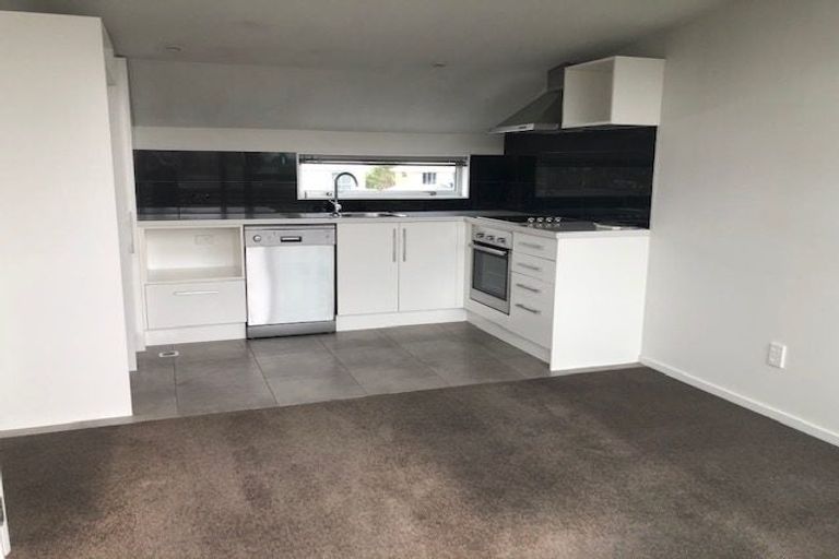 Photo of property in 43 Grafton Street, Waltham, Christchurch, 8011