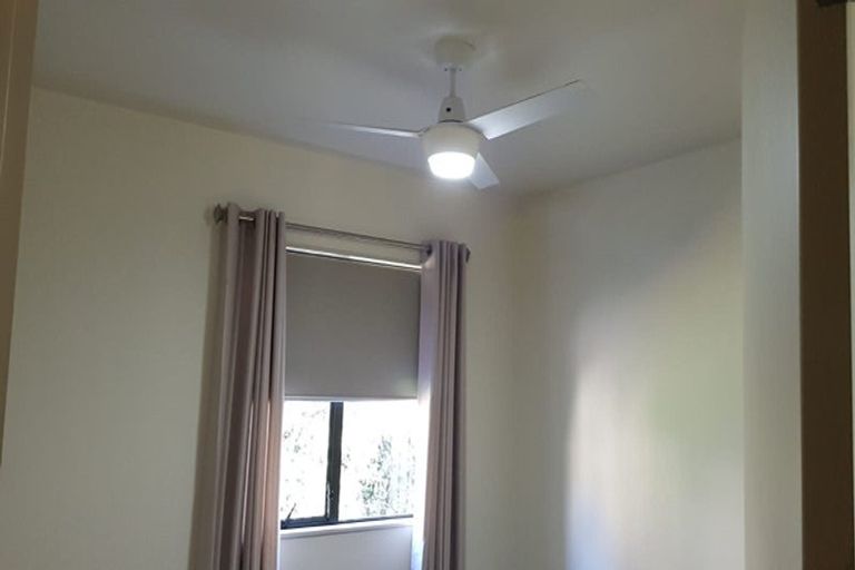 Photo of property in 4/3 Orwell Road, Greenhithe, Auckland, 0632