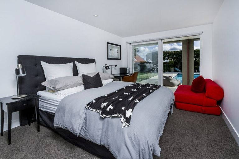 Photo of property in 306 Hurstmere Road, Takapuna, Auckland, 0622