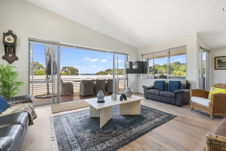 Photo of property in 40a Matakatia Parade, Matakatia, Whangaparaoa, 0930